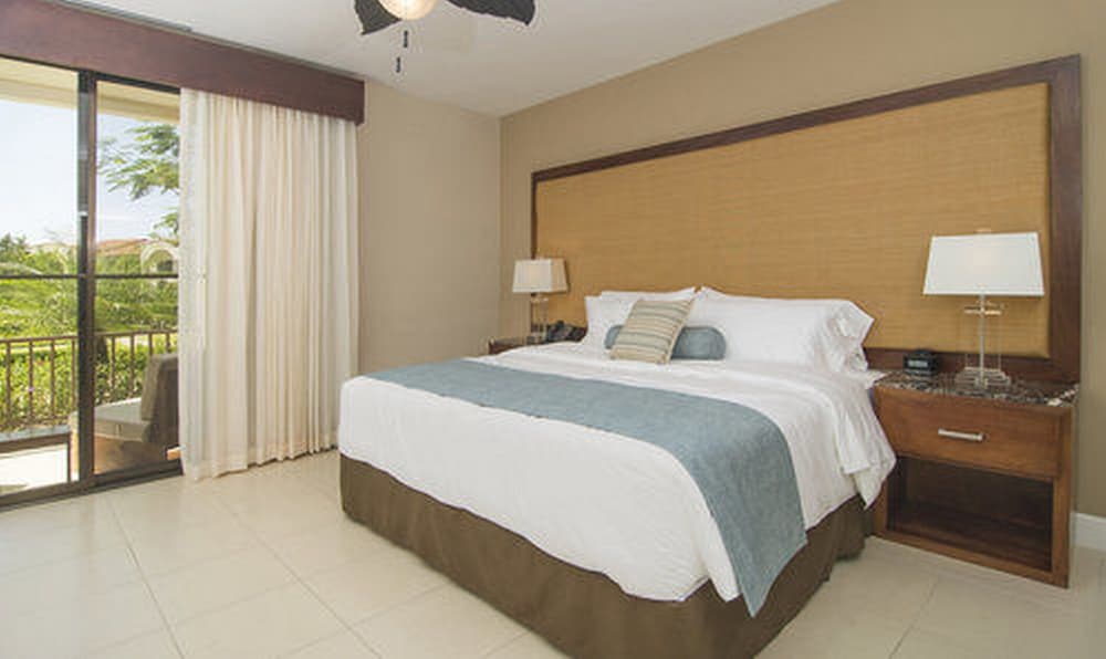Luxury Condo, 1 Bedroom, Balcony, Garden View