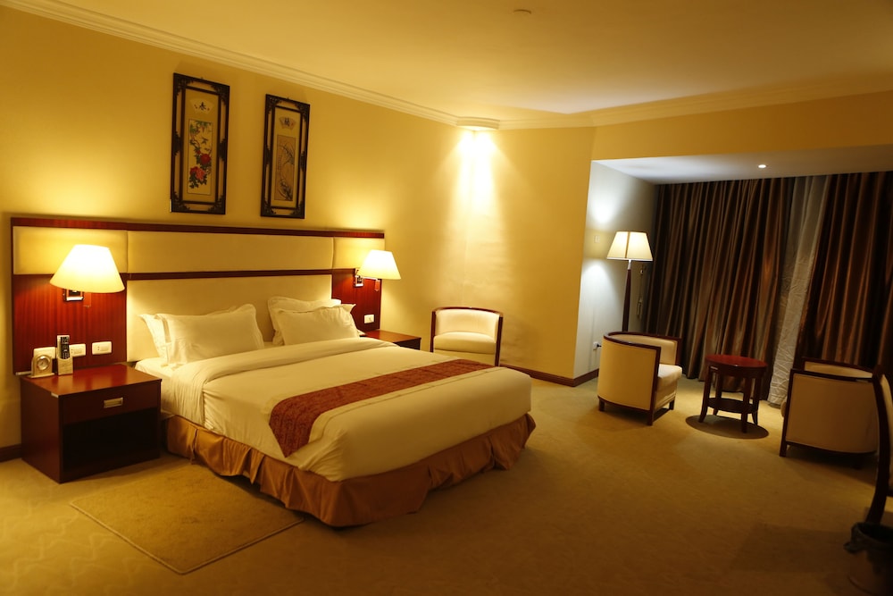 Executive Suite, 2 Bedrooms, City View