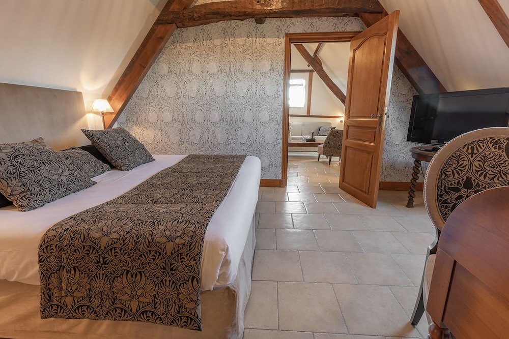 Family Room, 1 Queen Bed with Sofa bed
