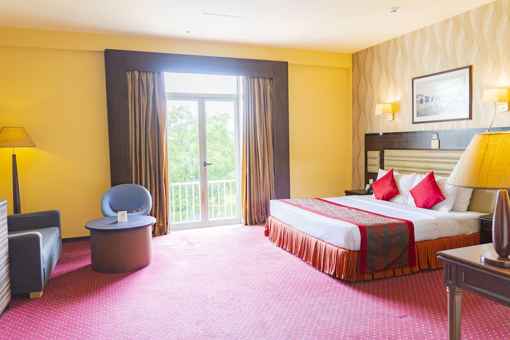 Executive Suite, 1 King Bed photo 1
