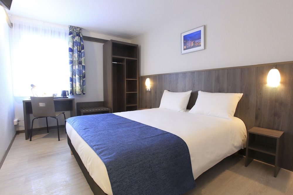 Standard Double Room - Photo 3