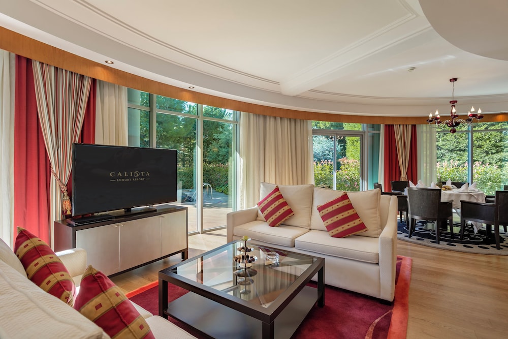 Single Villa photo 2