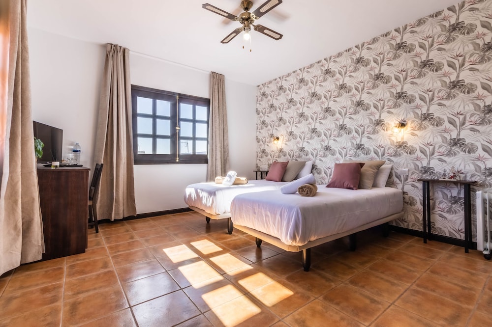 Superior Double Room Single Use photo 3