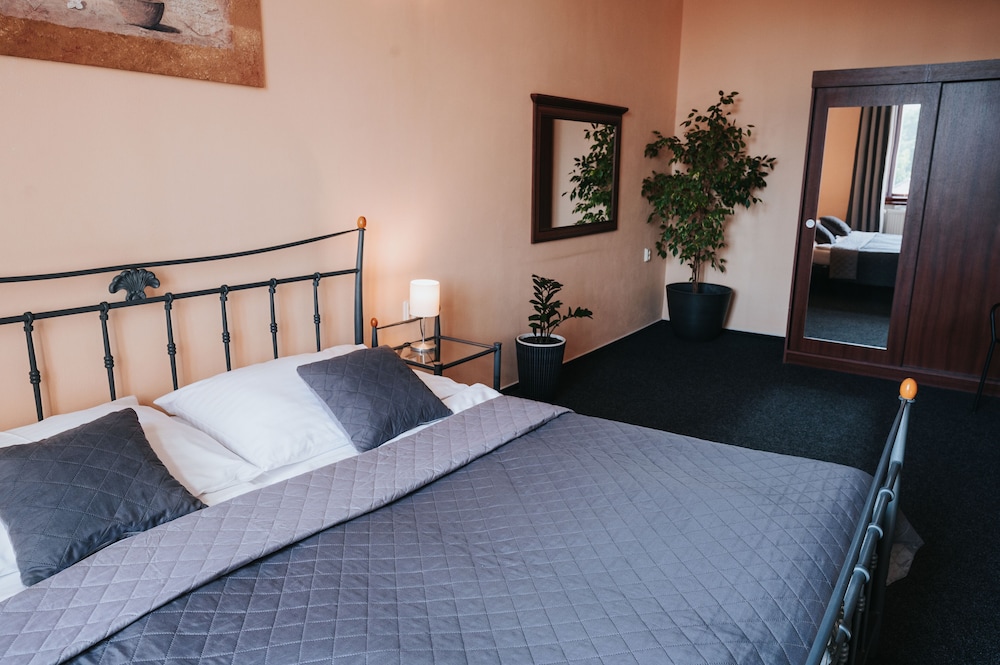 Economy Room, 2 Bedrooms