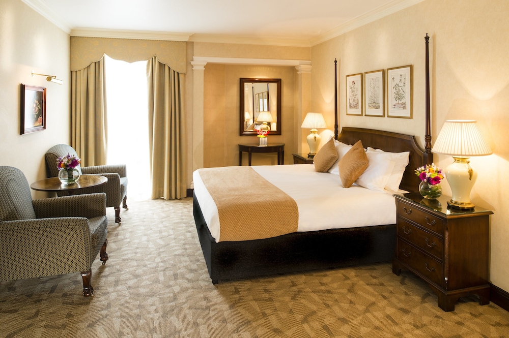 Luxury Suite photo 1