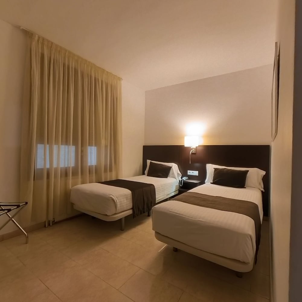Standard Twin Room photo 1