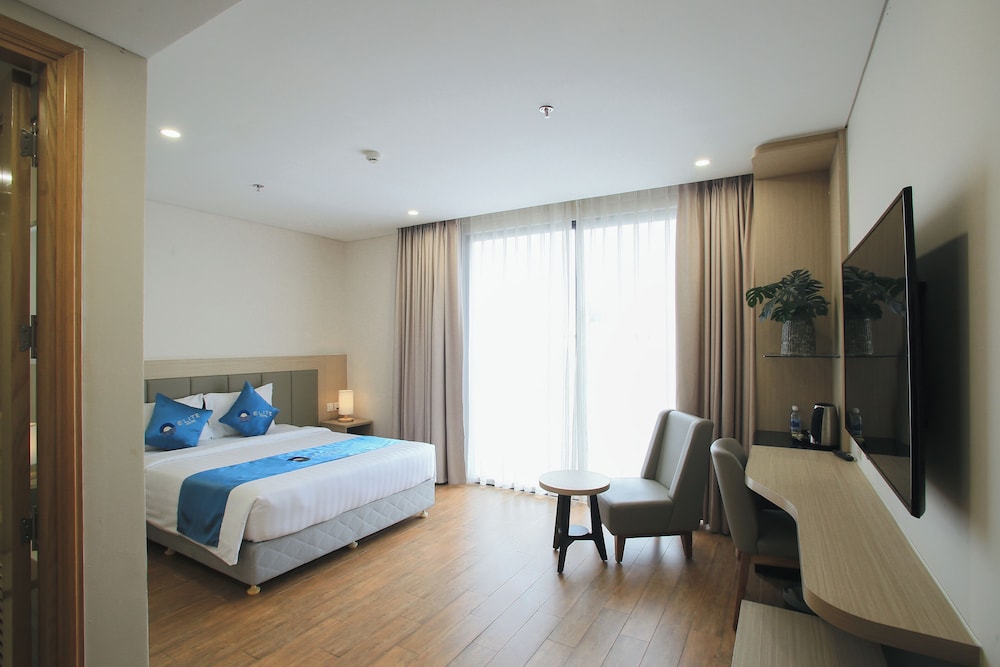 Senior Double or Twin Room, Sea View - Photo 6