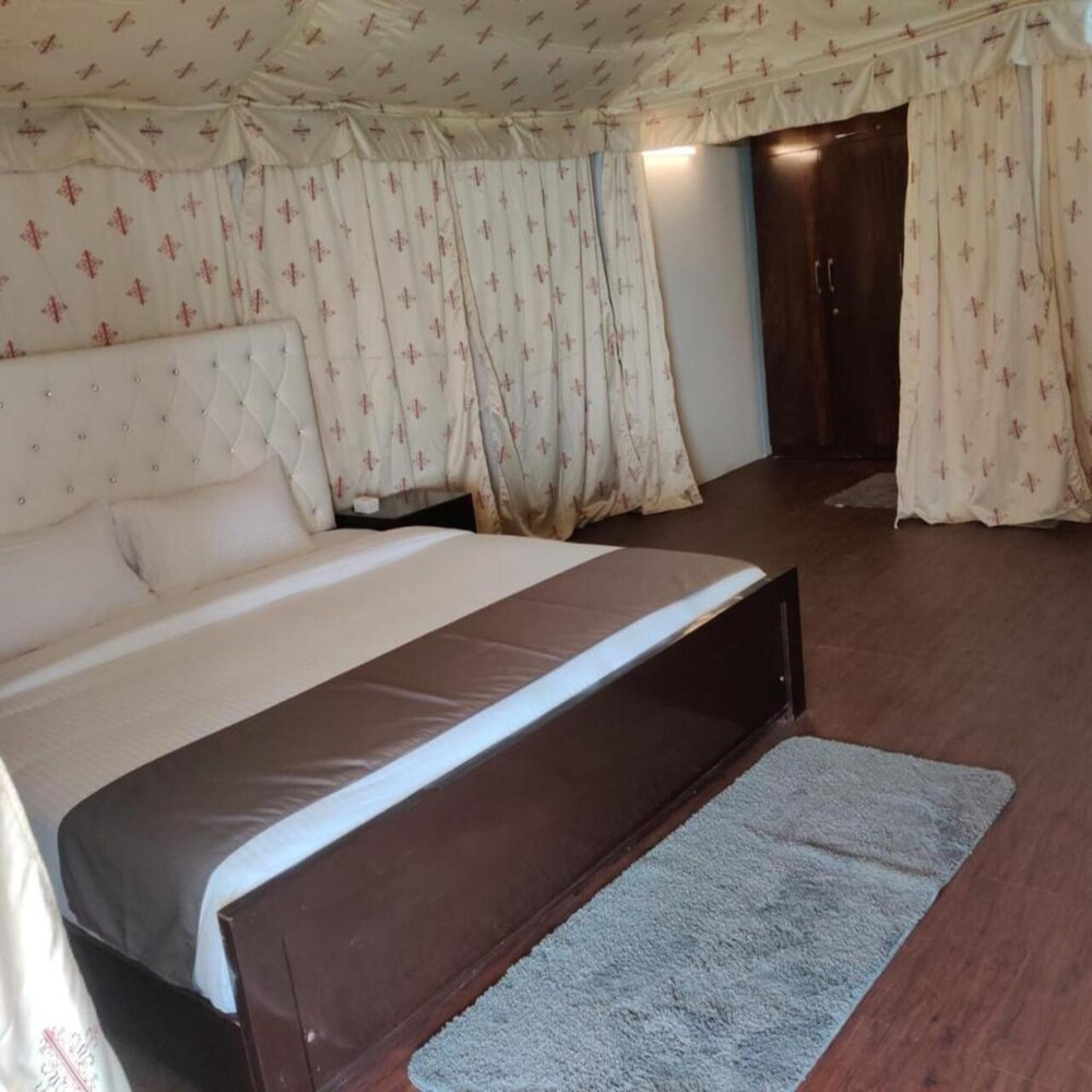 Tent - Photo 5