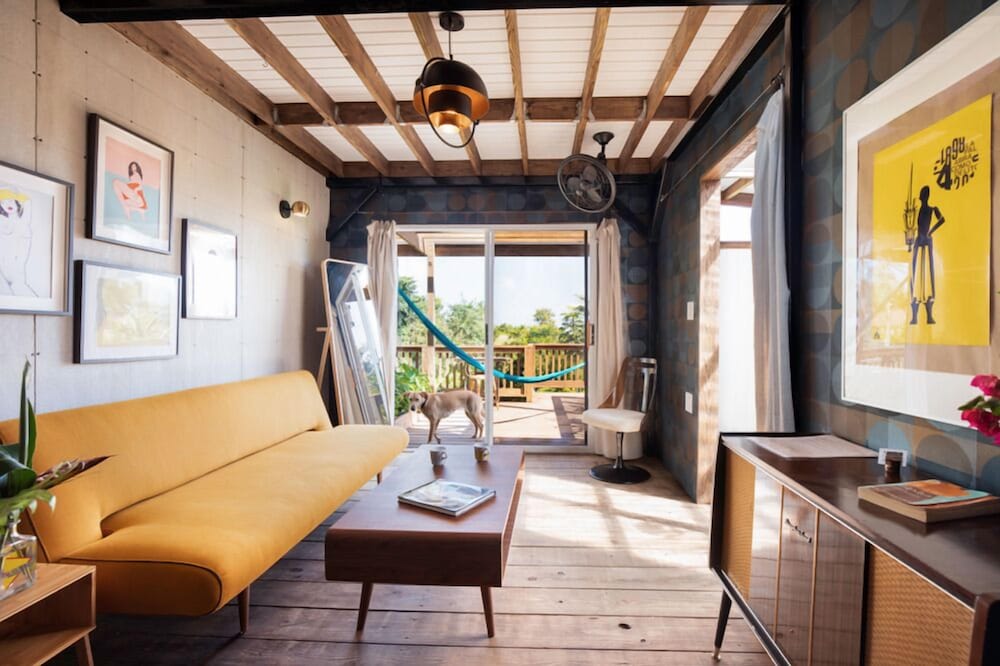 Grand Cabin, Multiple Bedrooms, Kitchen, Ocean View photo 3