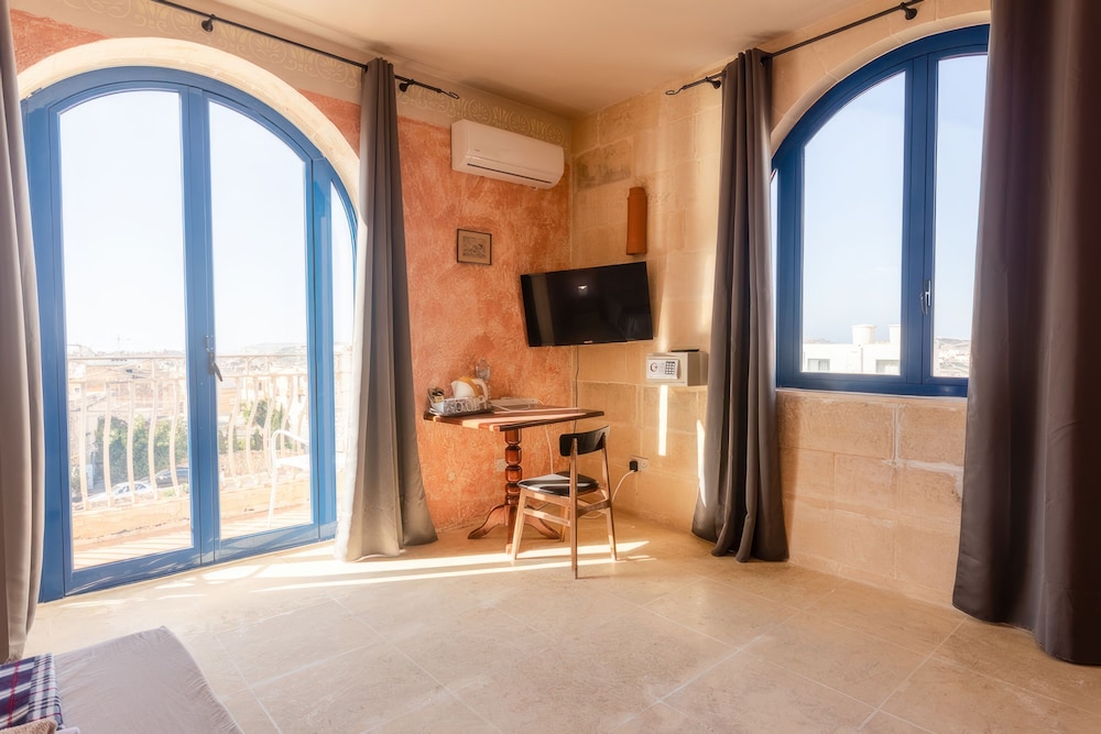 Premium Double Room photo 3