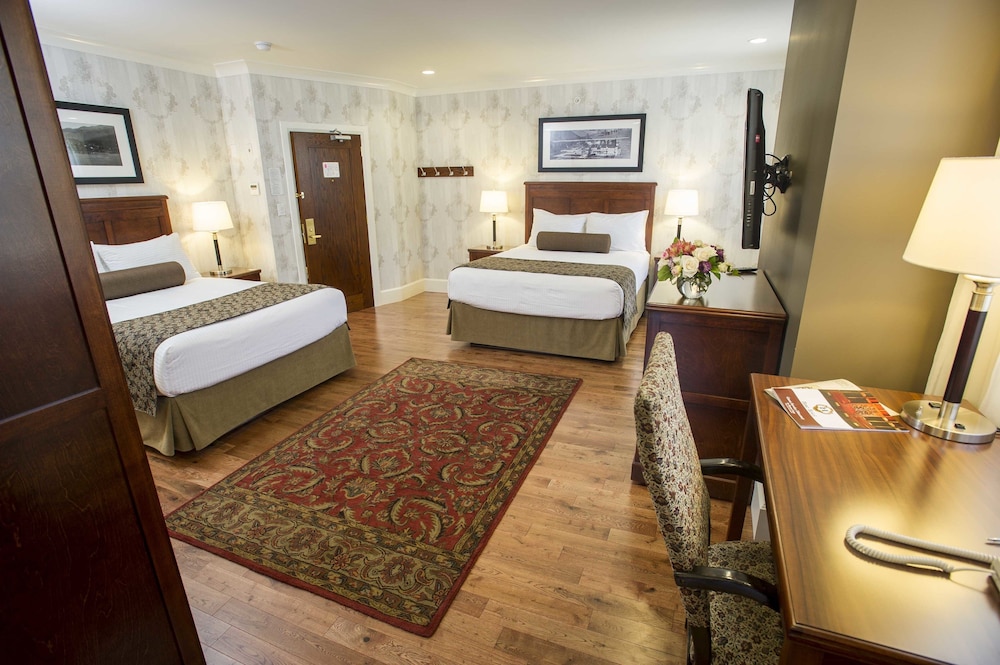 Deluxe Room, Multiple Beds (Rapunzel Room)