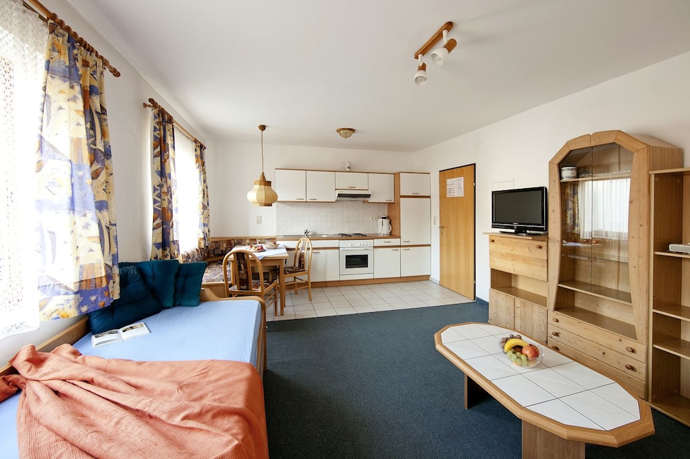 Standard Apartment, Balcony, Mountain View (4 Persons) photo 3