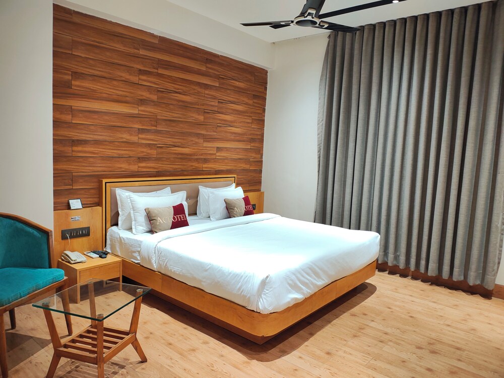 Deluxe Room, 1 King Bed