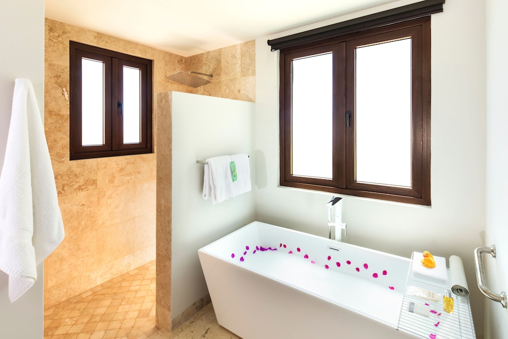 Room, 2 Bedrooms (Residence) - Photo 9