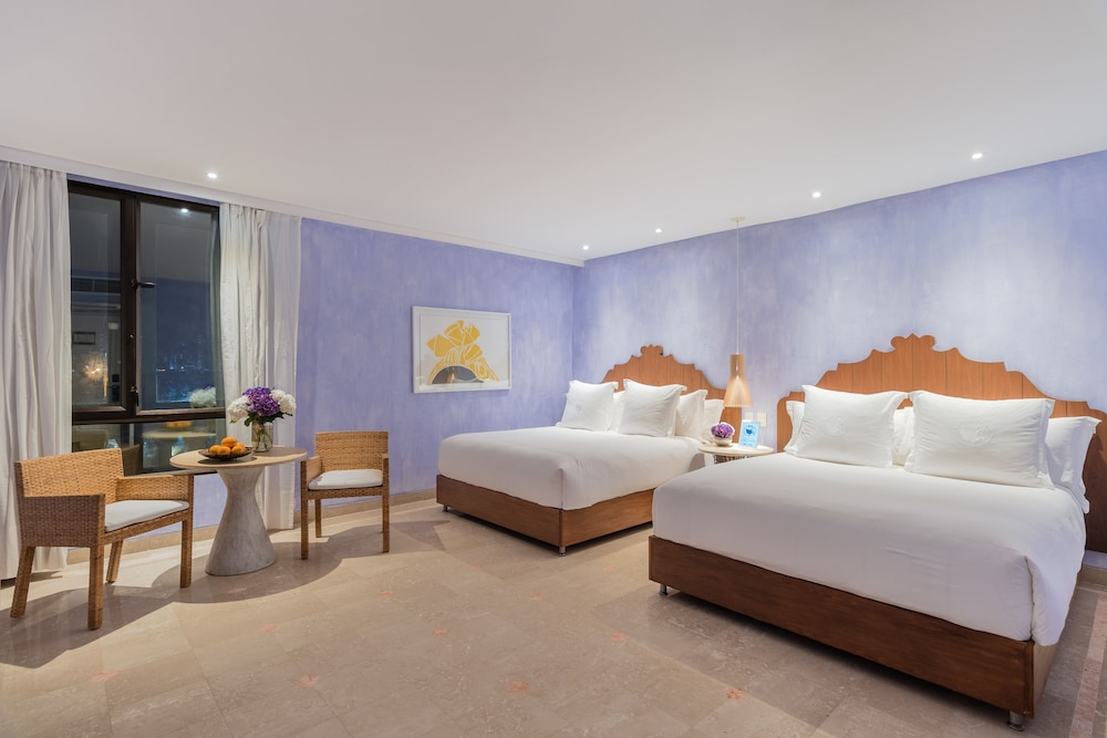 Superior Double Room, 2 Queen Beds - Photo 1