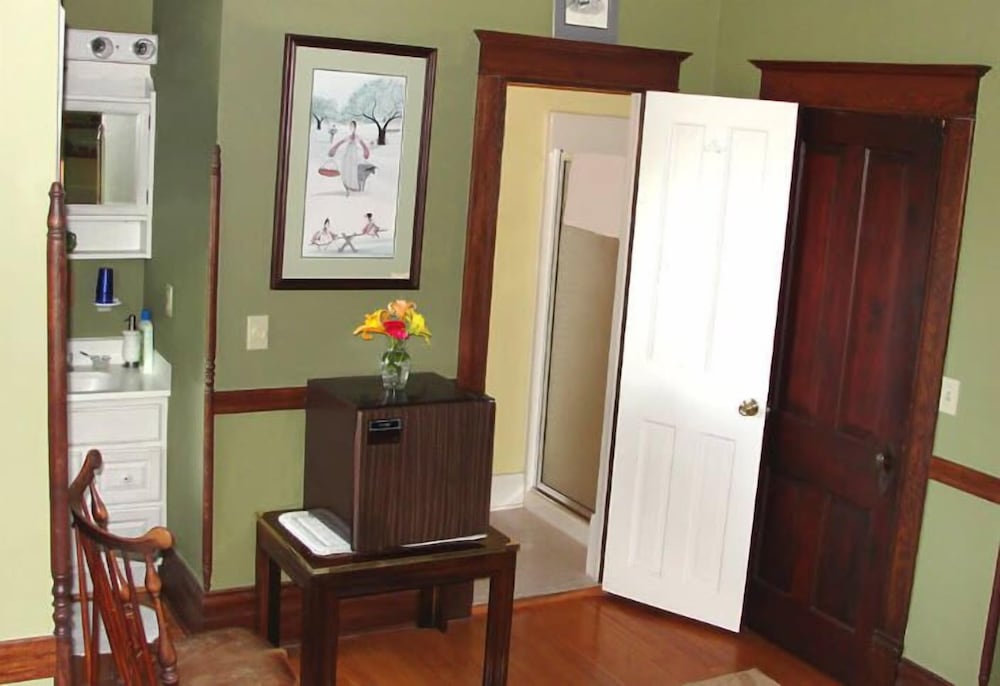 Room (Appalachian Room) photo 3