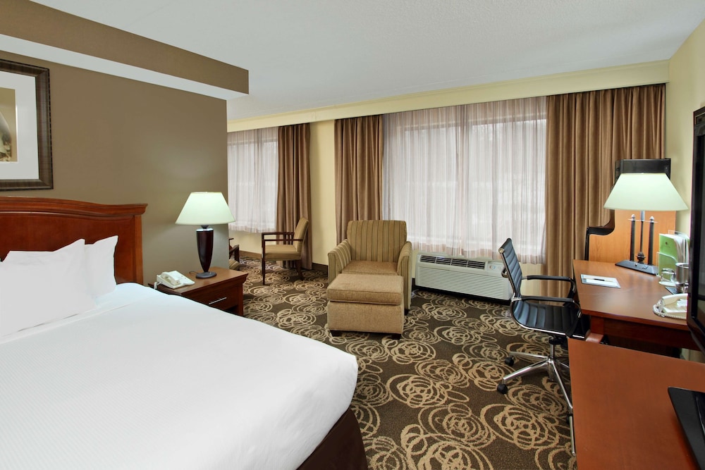 Junior Suite, 1 King Bed, Non Smoking - Photo 2