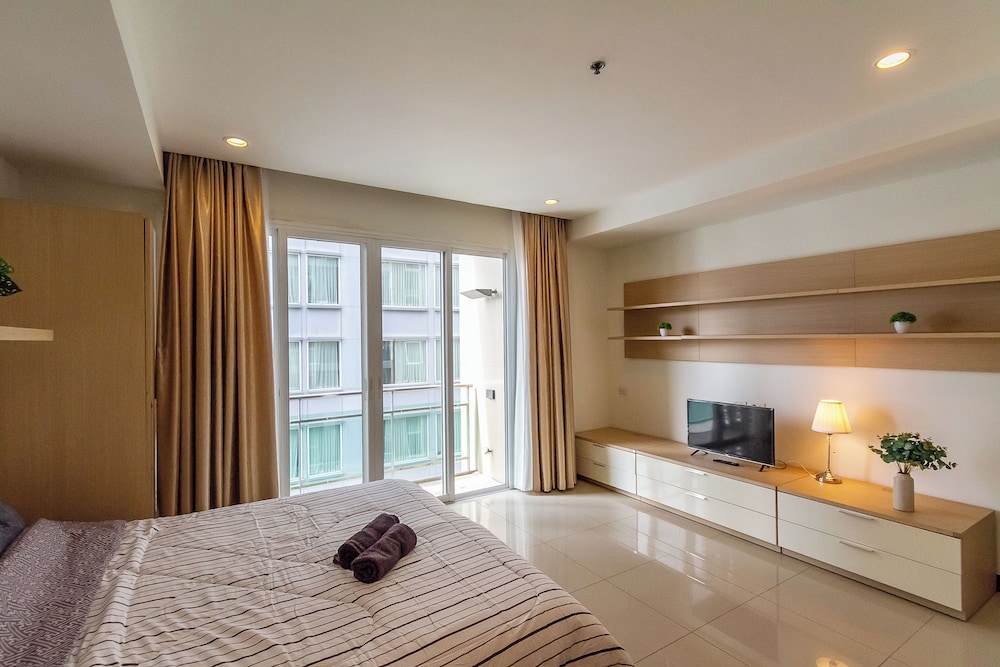 Condo, 1 Bedroom, Private Pool, City View photo 3