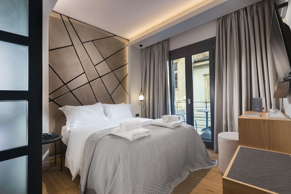 Standard Double Room - Photo 1