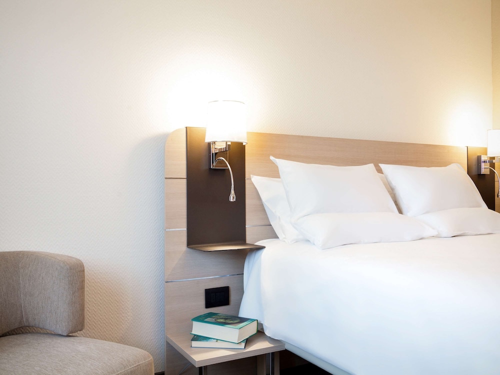 Executive Room, 1 King Bed with Sofa bed