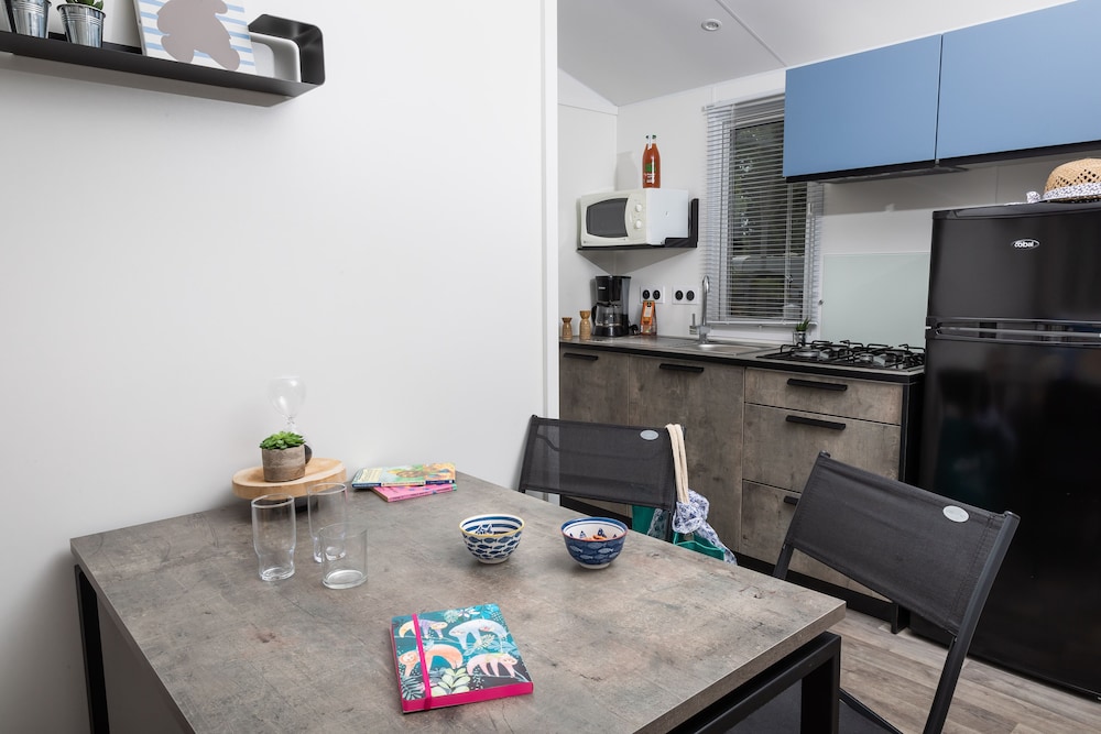 Mobile Home, 2 Bedrooms (24m²) photo 3