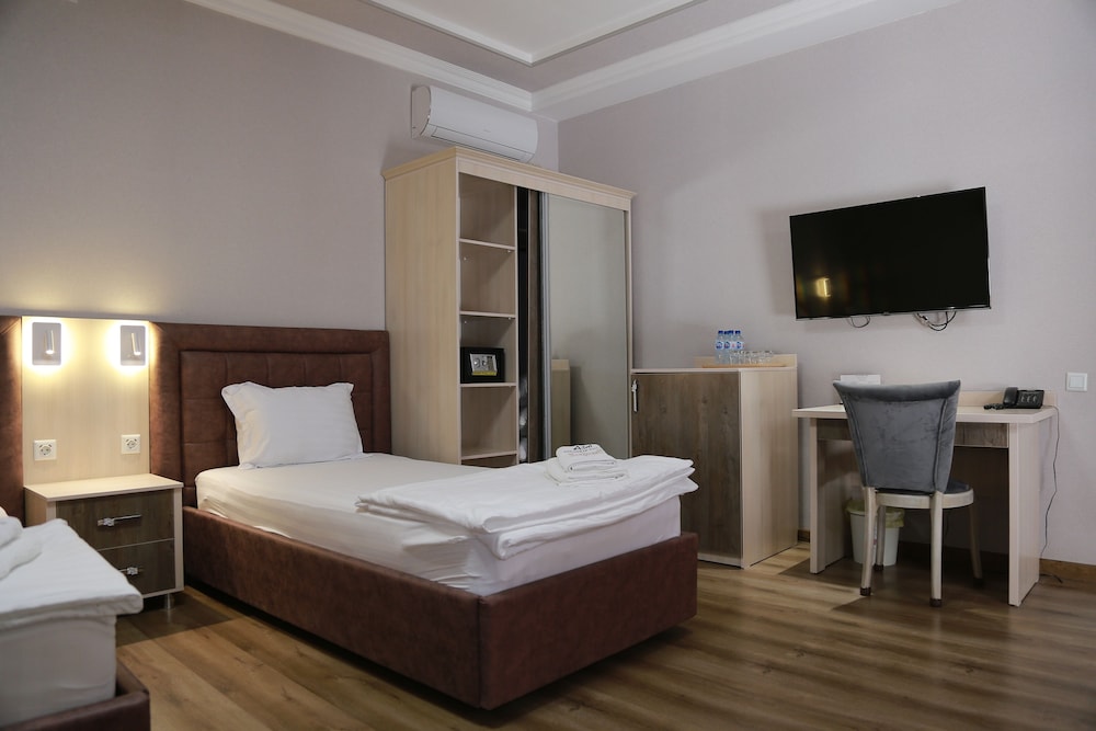 Deluxe Twin Room photo 2