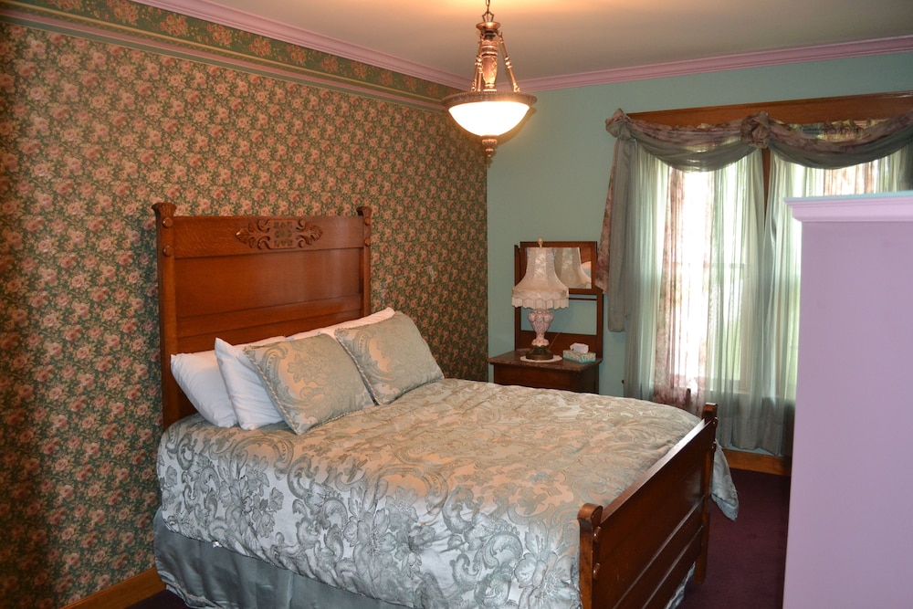 Kaskaskia Room photo 1