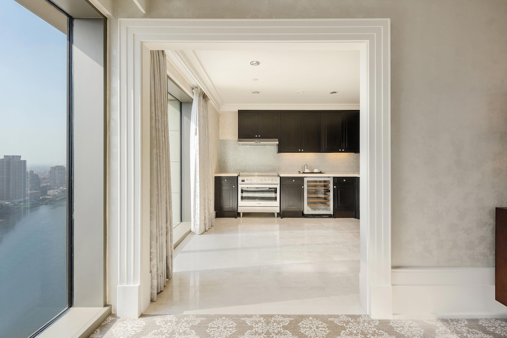 Apartment, 2 Bedrooms (St.Regis 2Bed Rooms Apartment) - Photo 12