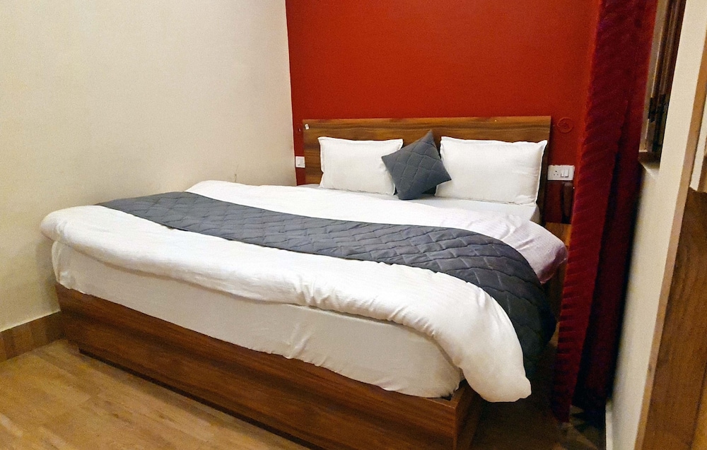 Deluxe Double Room - Photo 7