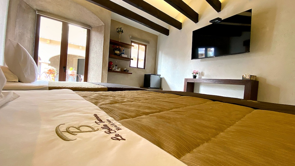 Design Double Room, 2 Queen Beds, Balcony, Resort View photo 3