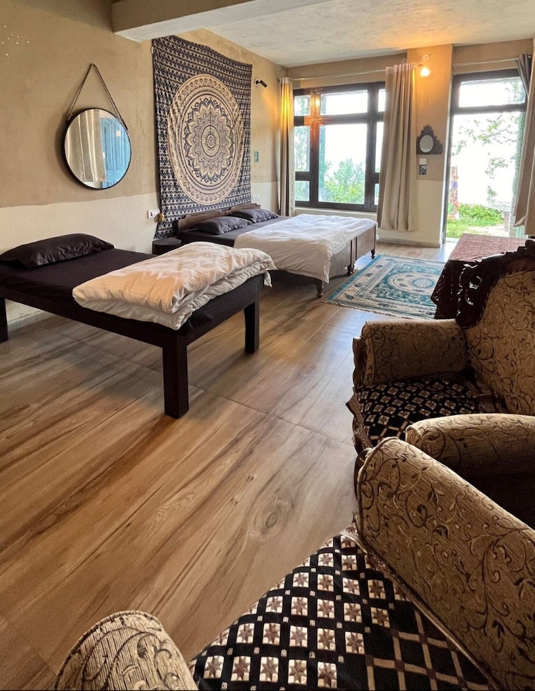 Family Room photo 2