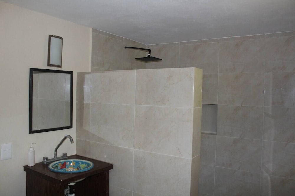 Traditional Cabin, 1 King Bed, Kitchenette photo 3