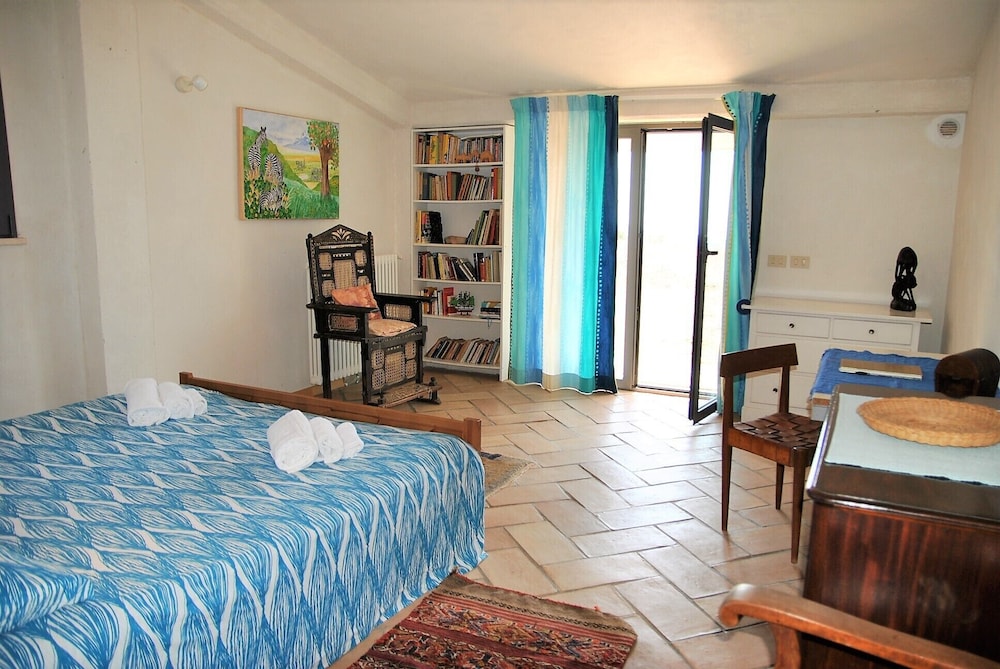 Villa, 2 Bedrooms, Balcony, Garden View photo 2