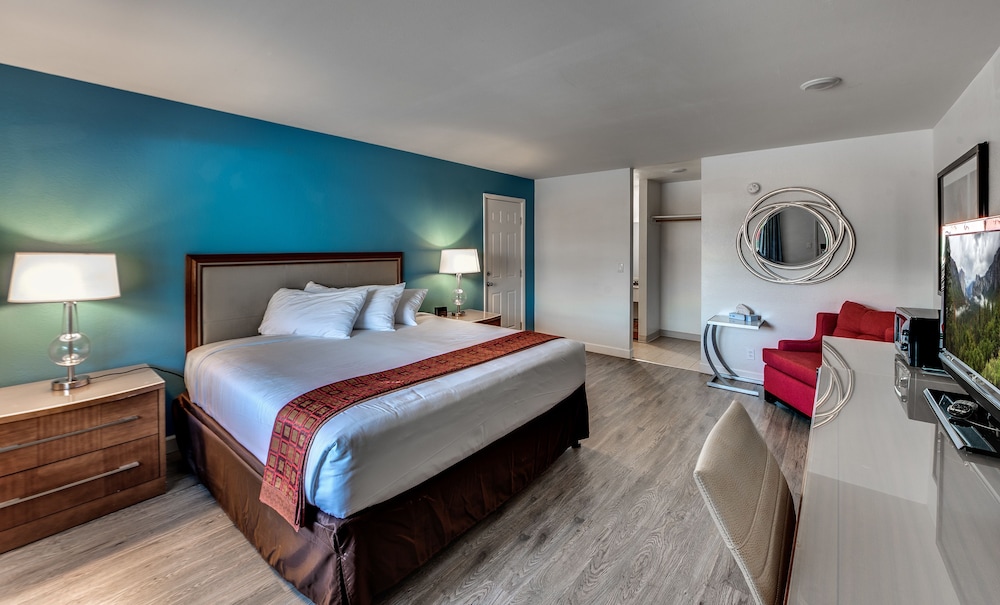 Standard Single Room, Refrigerator & Microwave