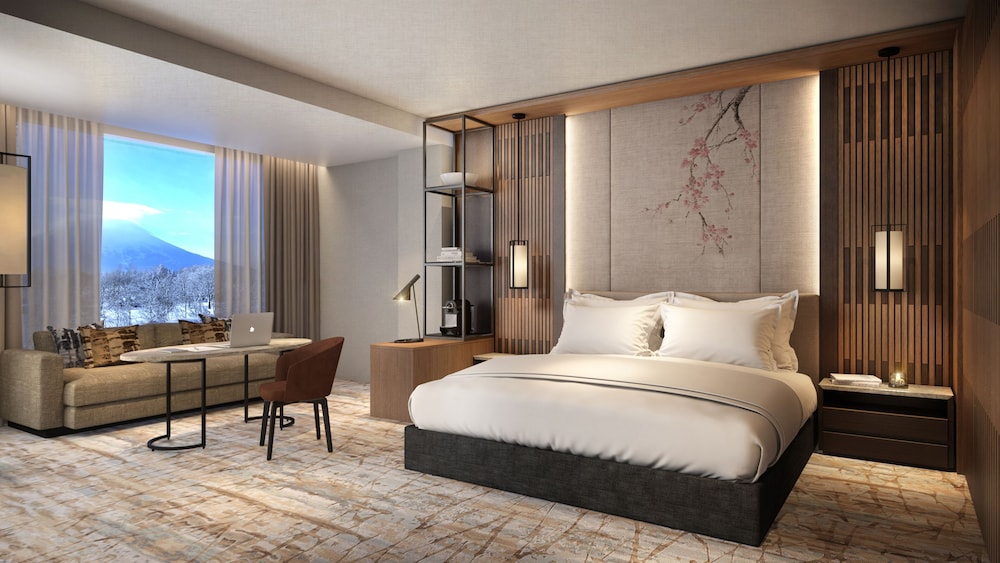 Suite, 1 Bedroom - Photo 2