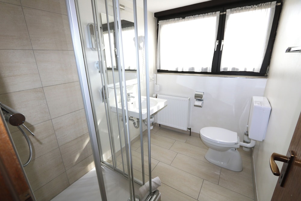 Classic Single Room, Non Smoking photo 3
