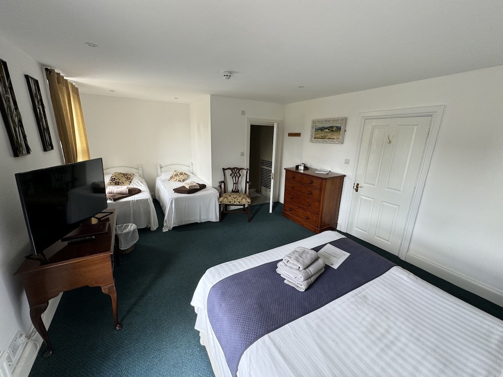 Suite, Ensuite (2 Adults + 2 Children) photo 3