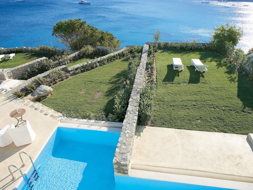 Endless Blu on the Waterfront with Private Pool - Photo 2