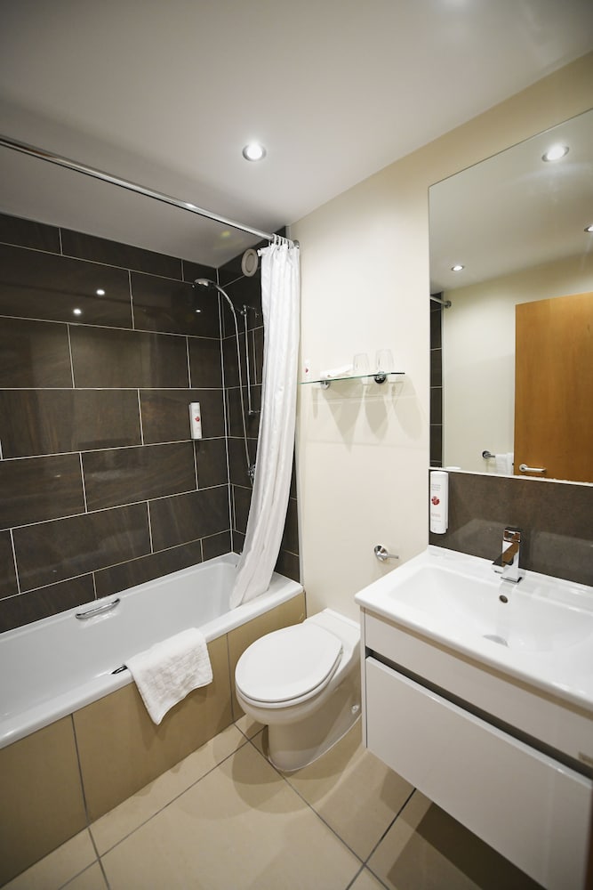 Room, 1 Double Bed, Non Smoking - Photo 3