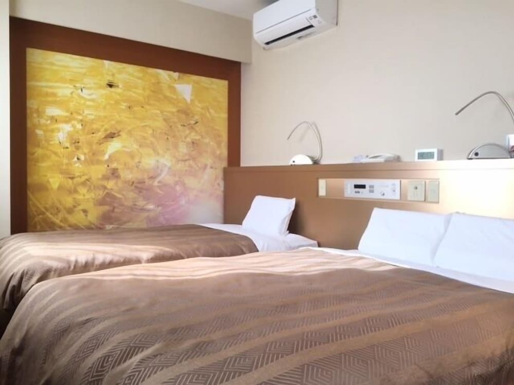 Standard Twin Room, Smoking photo 2