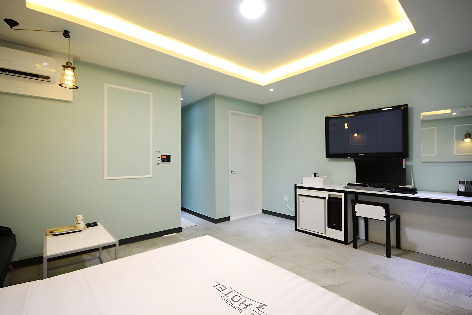 Room (Special Room) - Photo 13