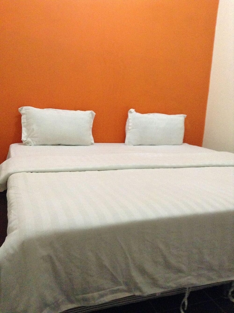 Standard Room, 1 King Bed - Photo 7
