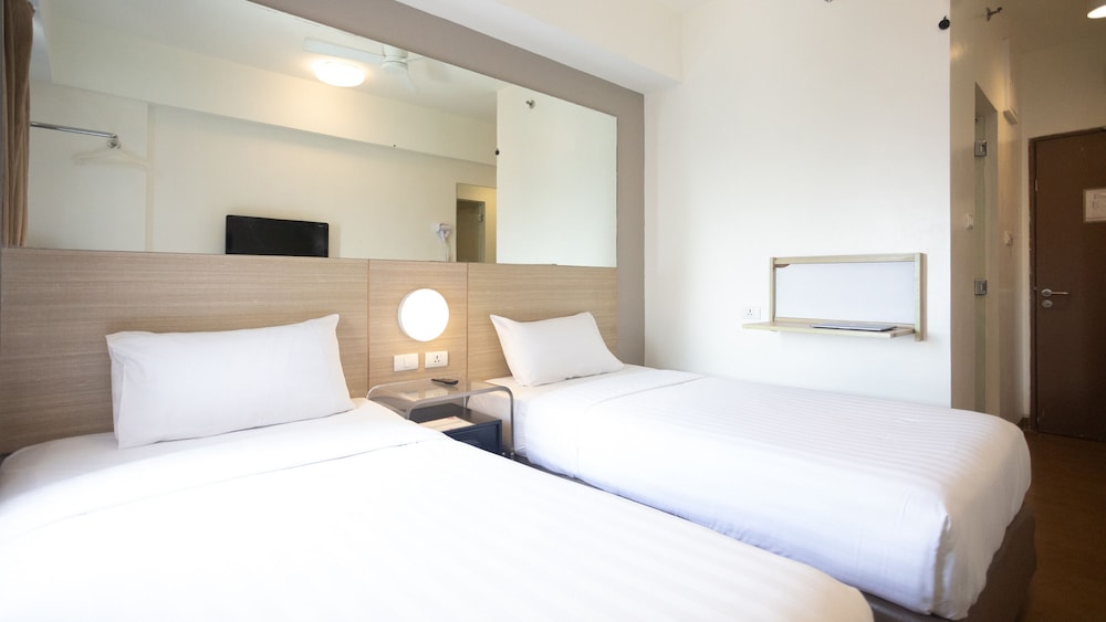 Twin Room - Photo 1