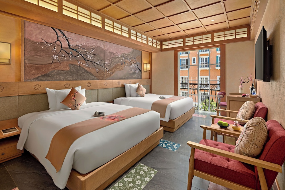 Momohime, City View, Triple Bed with Window