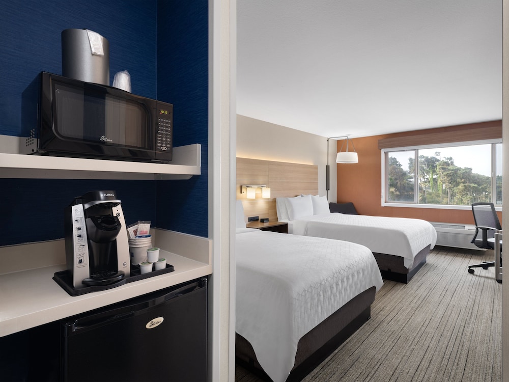 Standard Room, 2 Queen Beds (Forest View) - Photo 1
