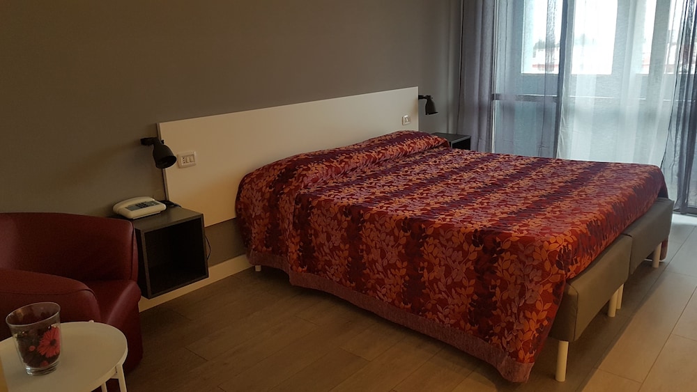 Comfort Room photo 3