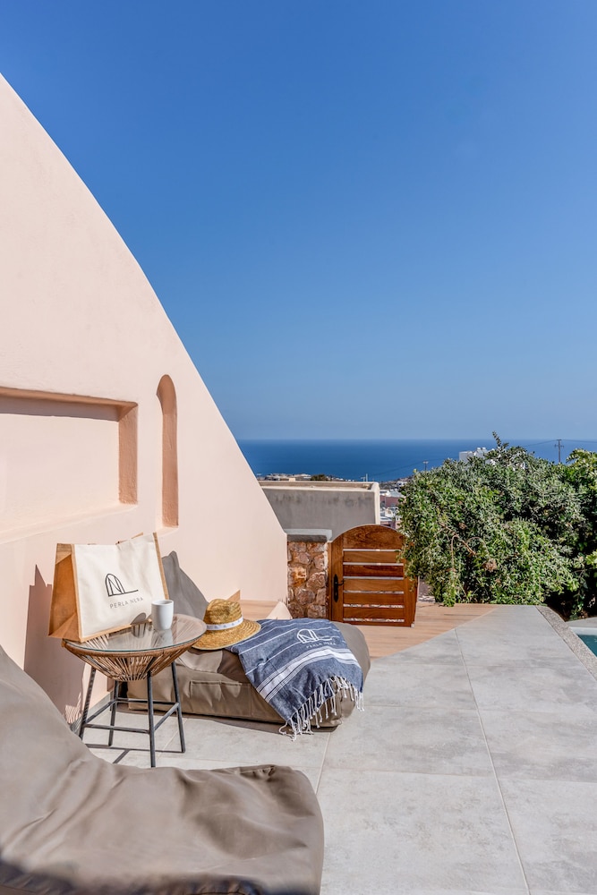 Superior Suite, Sea View (& private jetted pool) - Photo 6