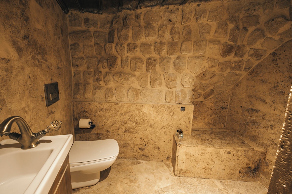 Deluxe Suite photo 2