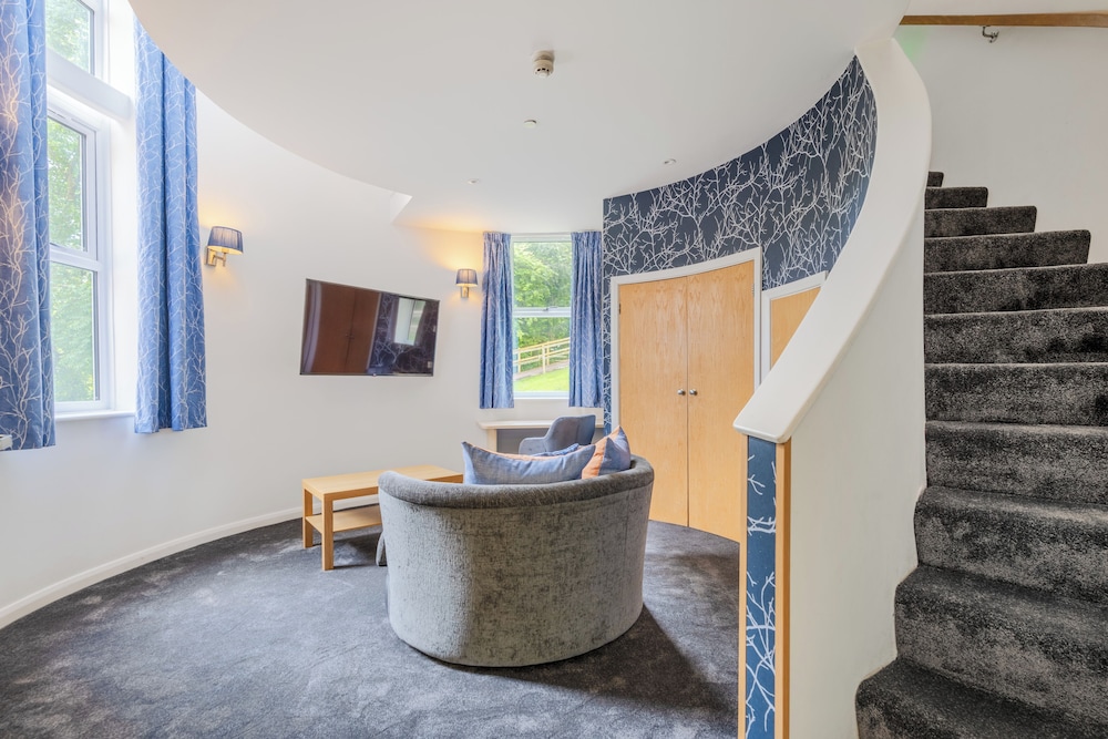 Suite, Tower photo 3