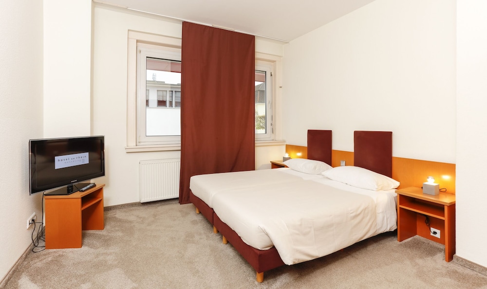 Family Suite, 2 Bedrooms, Non Smoking, River View photo 3